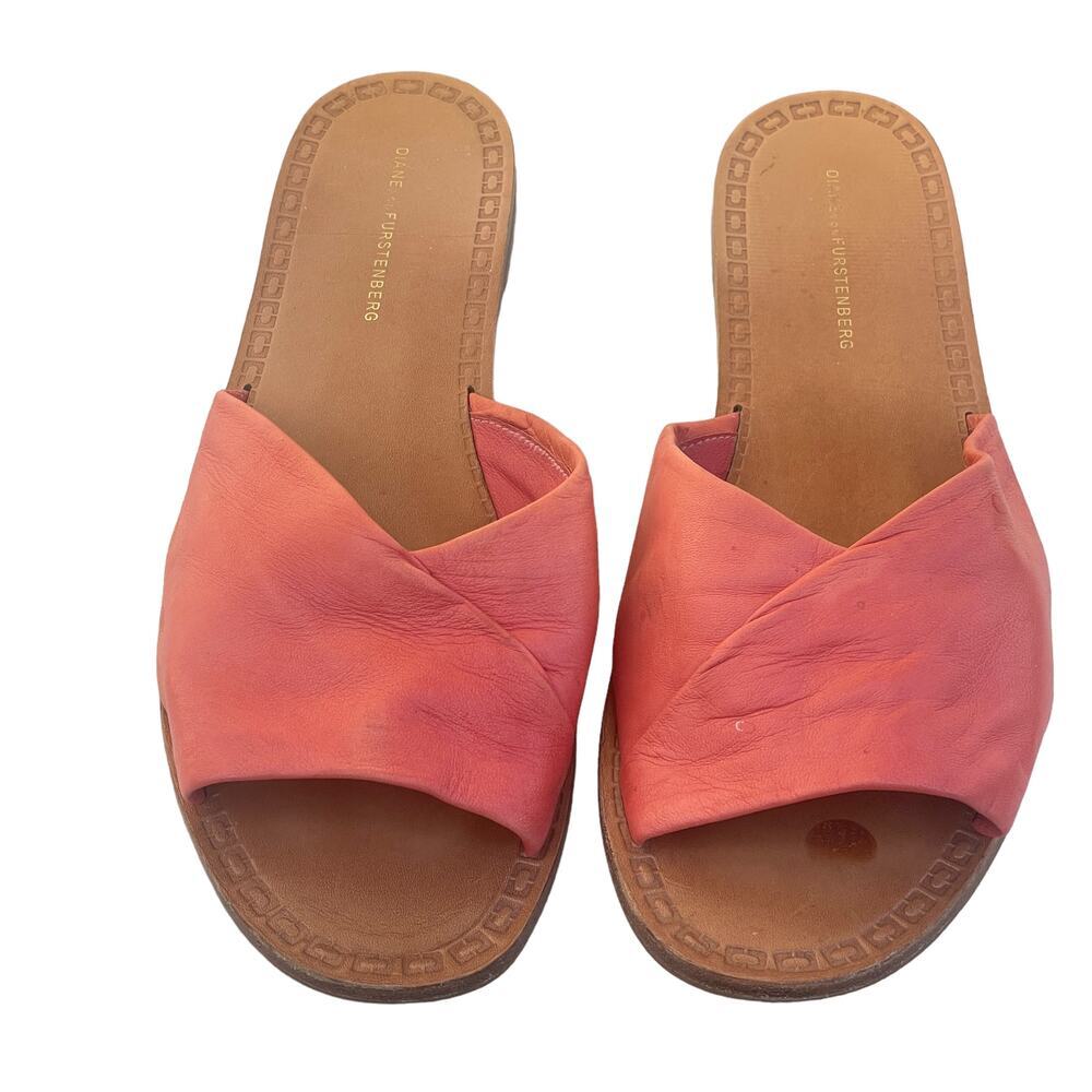 DVF Diane Von Furstenberg Caserta Leather Slide Sandals Coral Pink Women 9.5